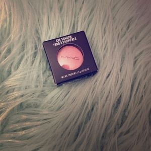MAC eye shadow
